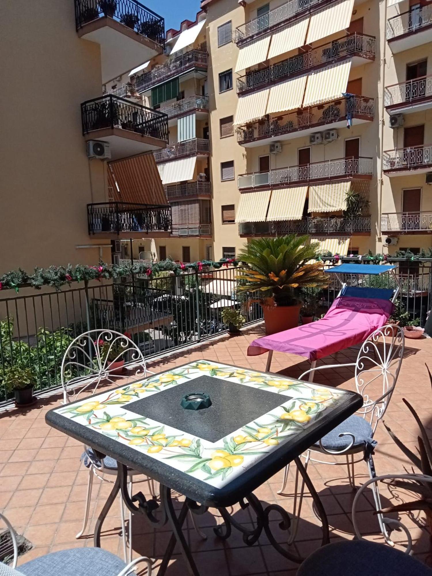 La Terrazza Di Monica & Teresa Bed and Breakfast Portici Buitenkant foto